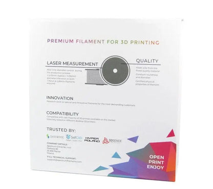 Boîte blanche de filament, vue de face en léger biais, avec texte « PREMIUM FILAMENT FOR 3D PRINTING » et motif coloré en bas à droite