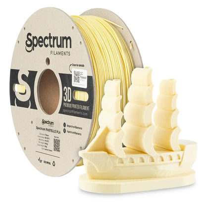 Bobine de filament jaune crème Spectrum avec un voilier 3D imprimé devant